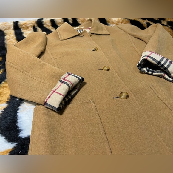 Authentic Burberry Coat - Picture 10 of 14